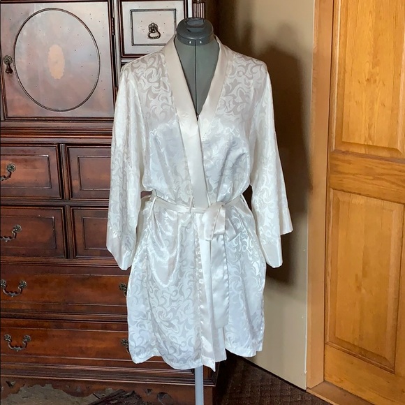 Victoria's Secret Other - Victoria’s Secret Robe